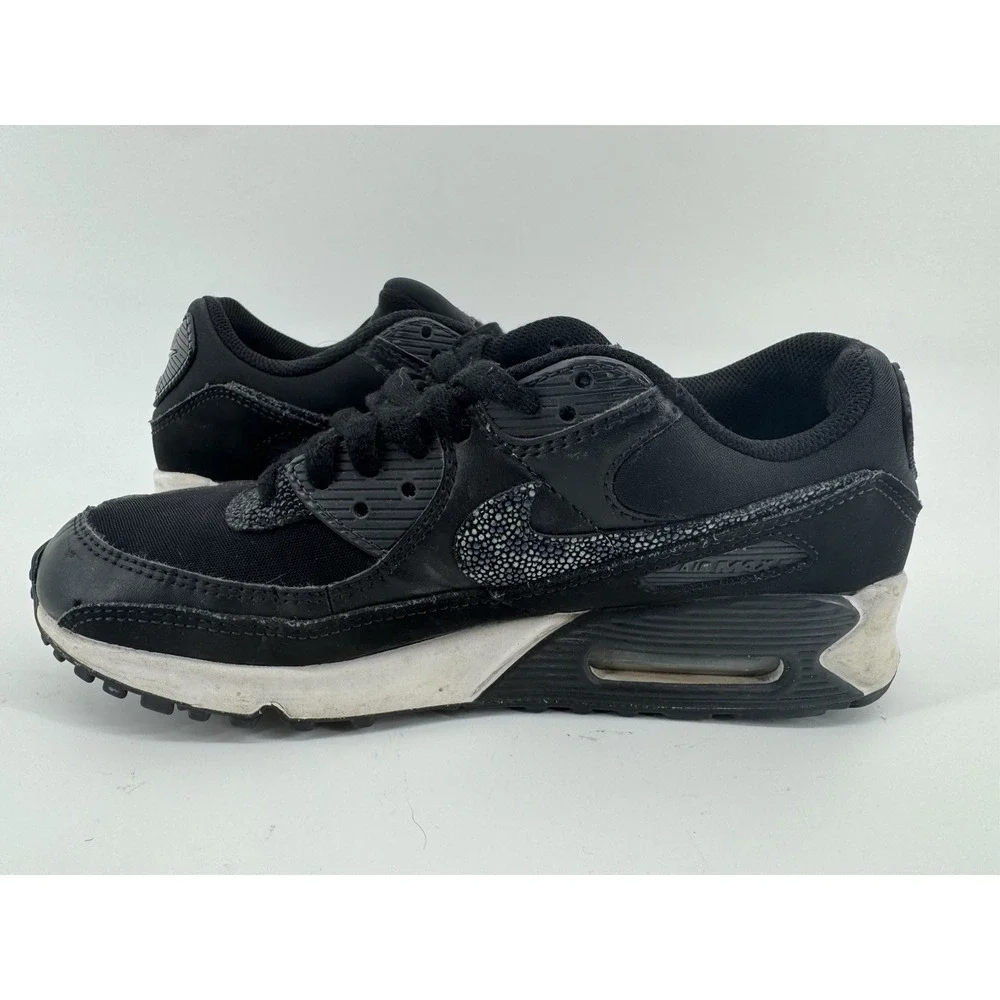 Nike Air Max 90 SE Black Safari Womens Size 8 Athletic Running Shoes Sneakers